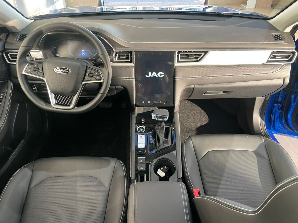 JAC J7