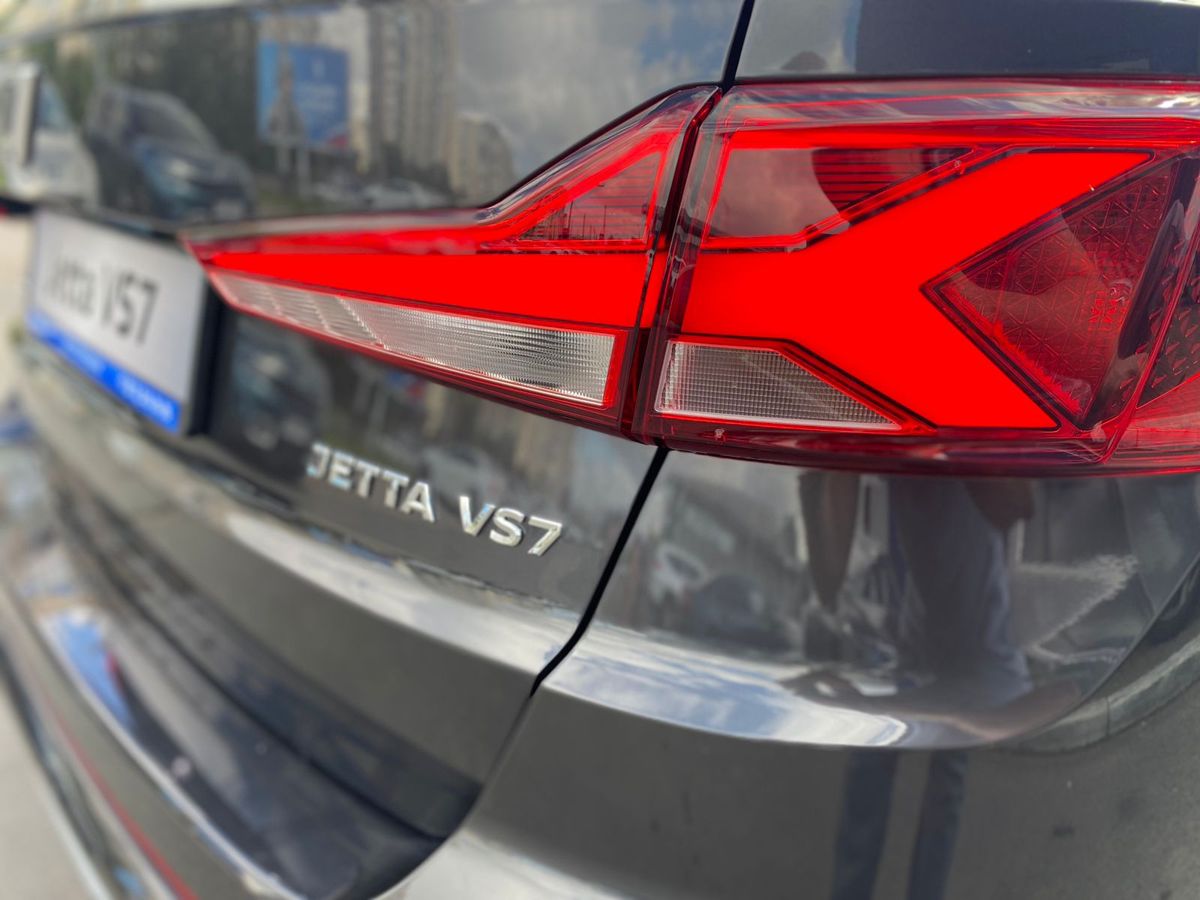 Jetta VS7