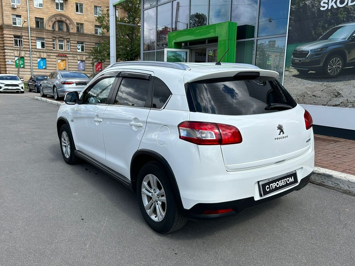 Peugeot 4008