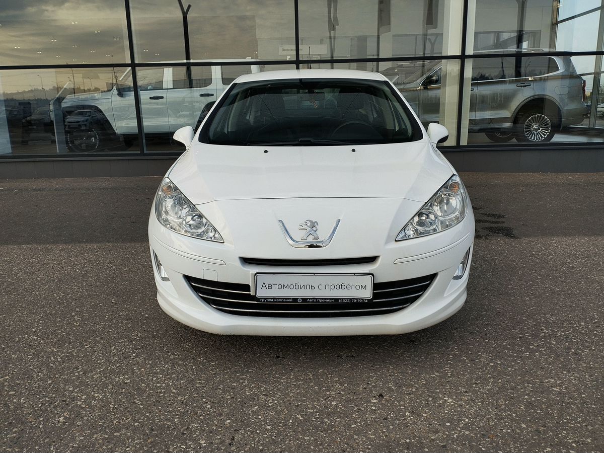 Peugeot 408