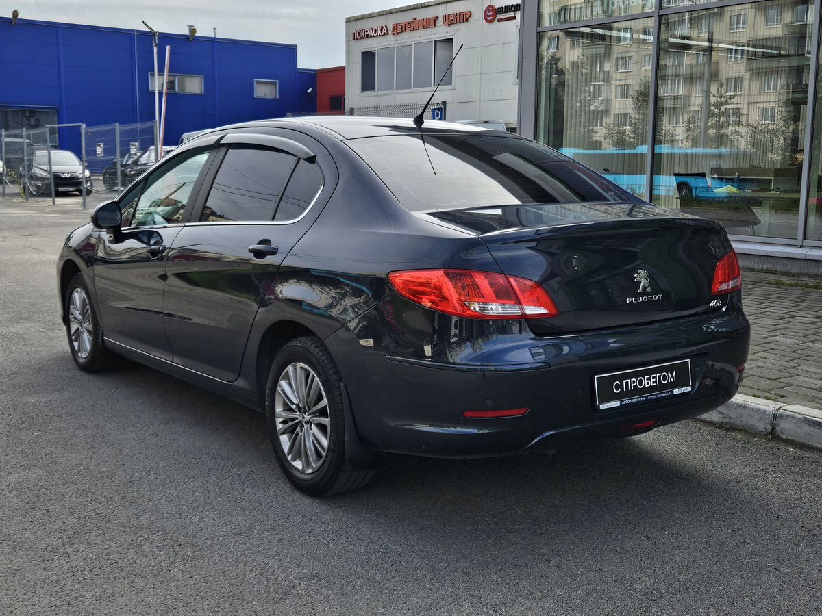 Peugeot 408