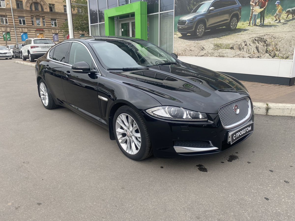 Jaguar XF