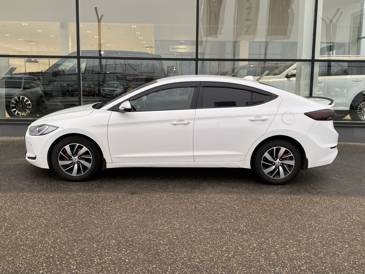 Hyundai Elantra