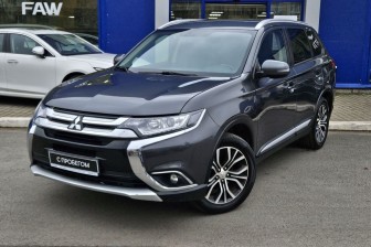 Продажа Mitsubishi Outlander 2015 в Санкт-Петербурге