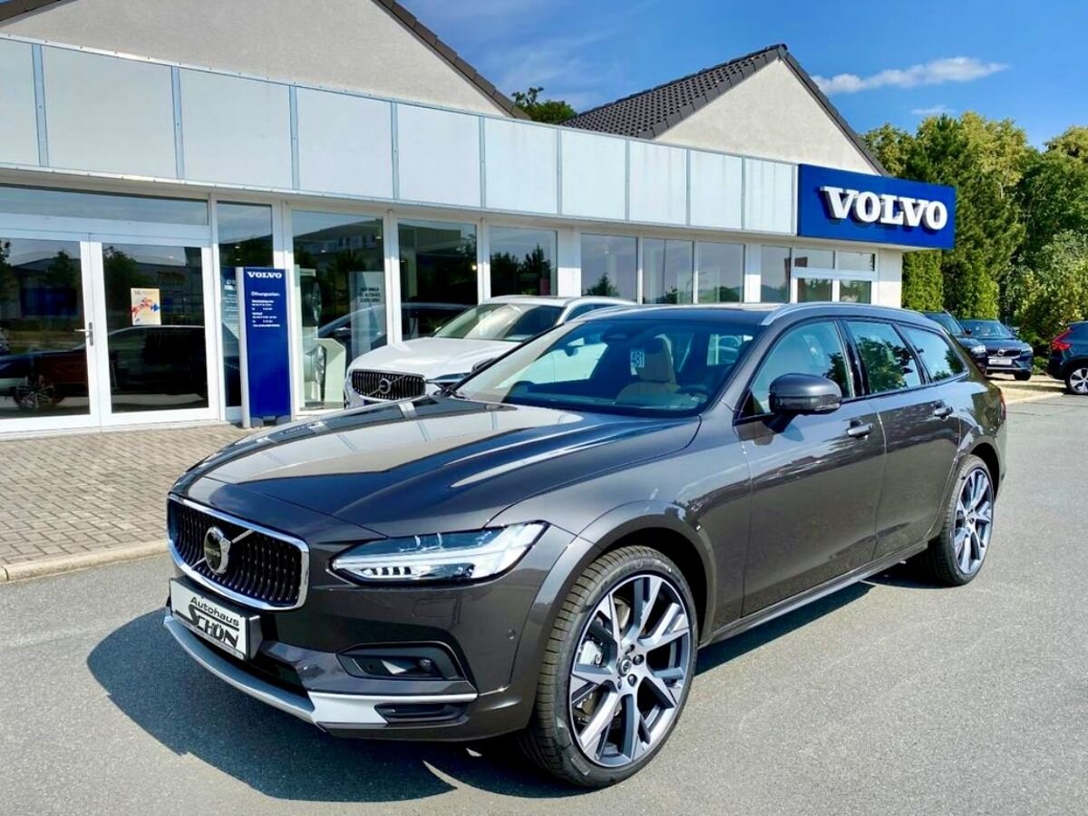 Volvo V90 Cross Country