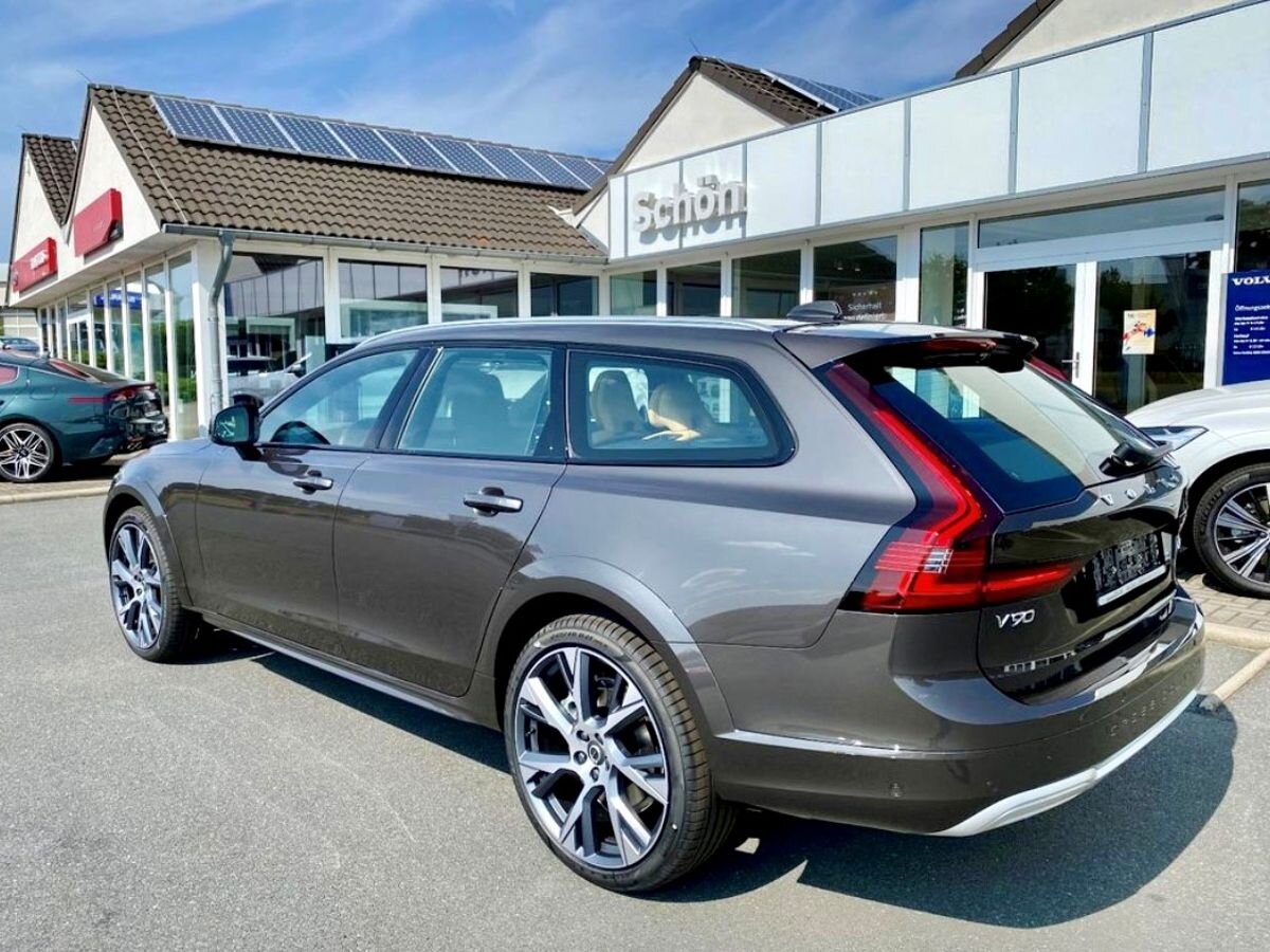 Volvo V90 Cross Country