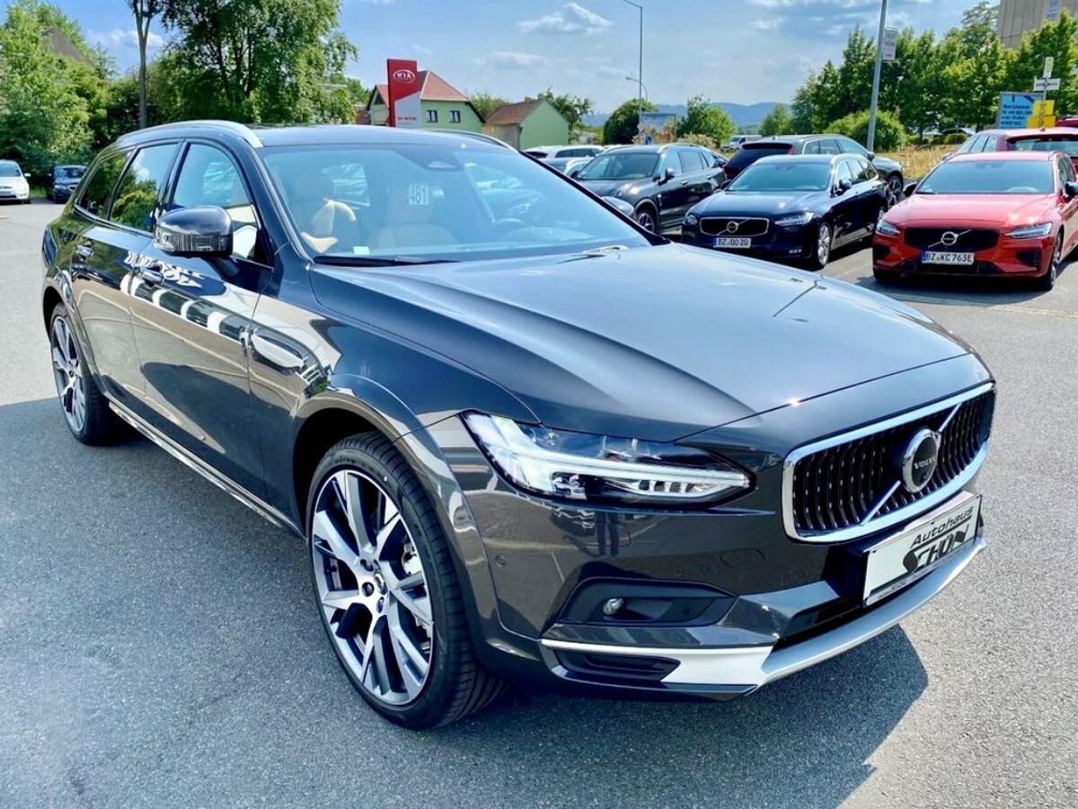 Volvo V90 Cross Country