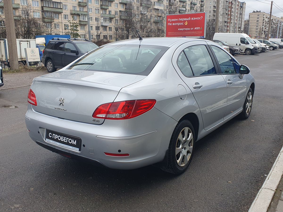 Peugeot 408